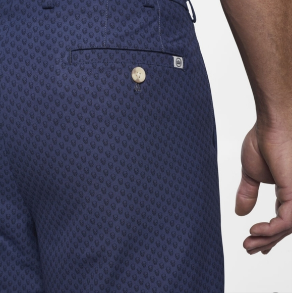 Peter Millar Carrboro SKULL Performance men's shorts navy blue size 34 - Picture 1 of 5